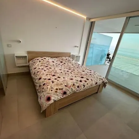 Panoramic Seaview Modern *