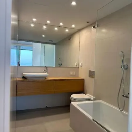 Panoramic Seaview Modern פואנגירולה