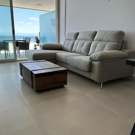 Panoramic Seaview Modern פואנגירולה
